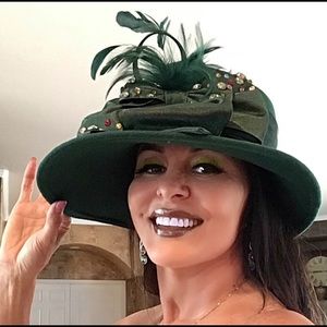 Green Kentucky derby hat